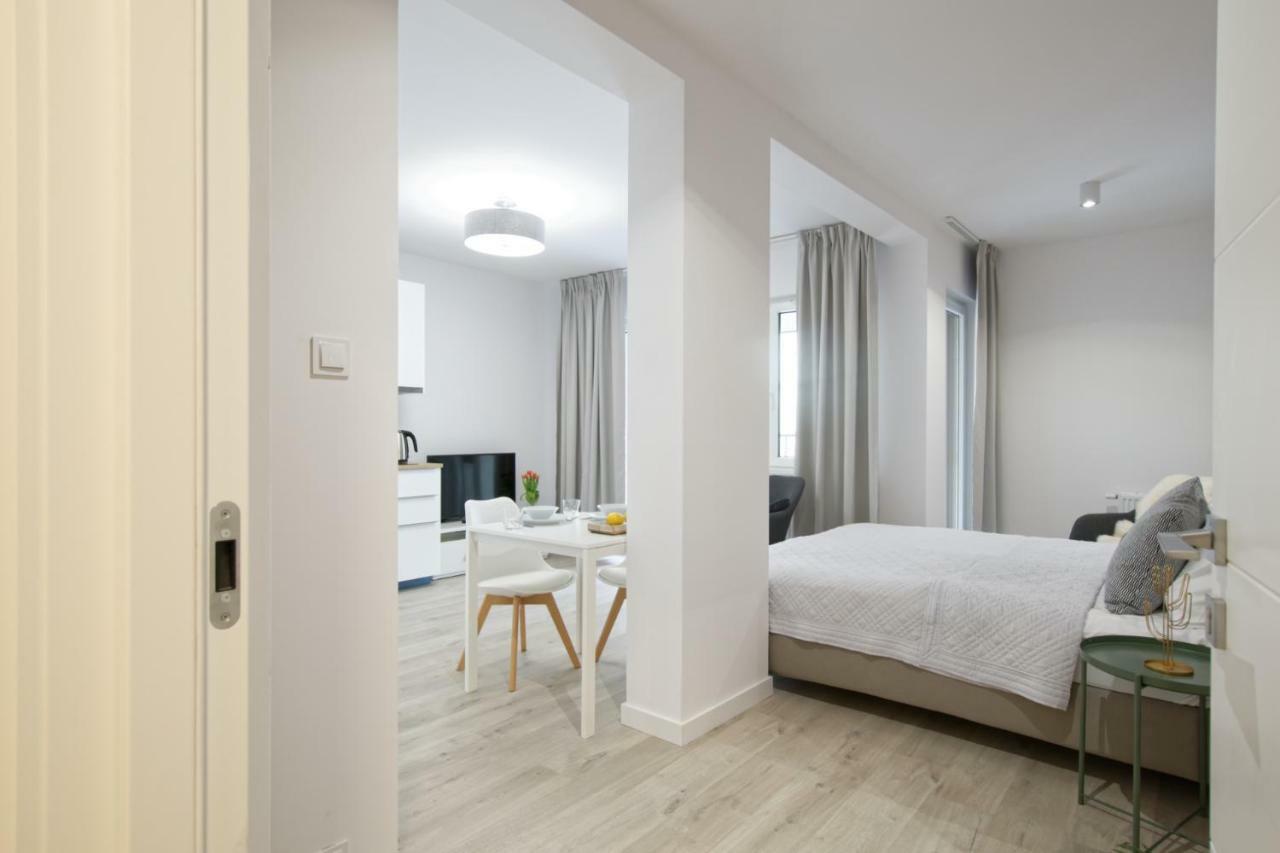 Apple Green Apartments 포즈난 외부 사진
