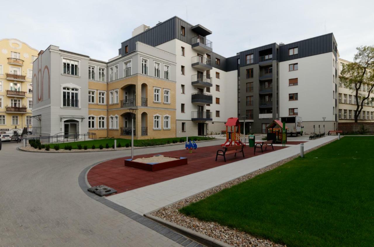 Apple Green Apartments 포즈난 외부 사진