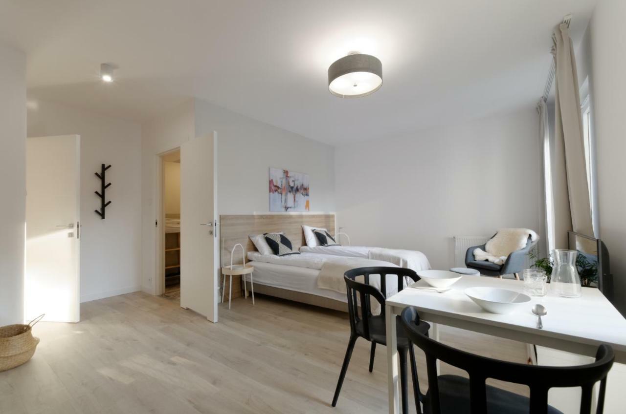 Apple Green Apartments 포즈난 외부 사진