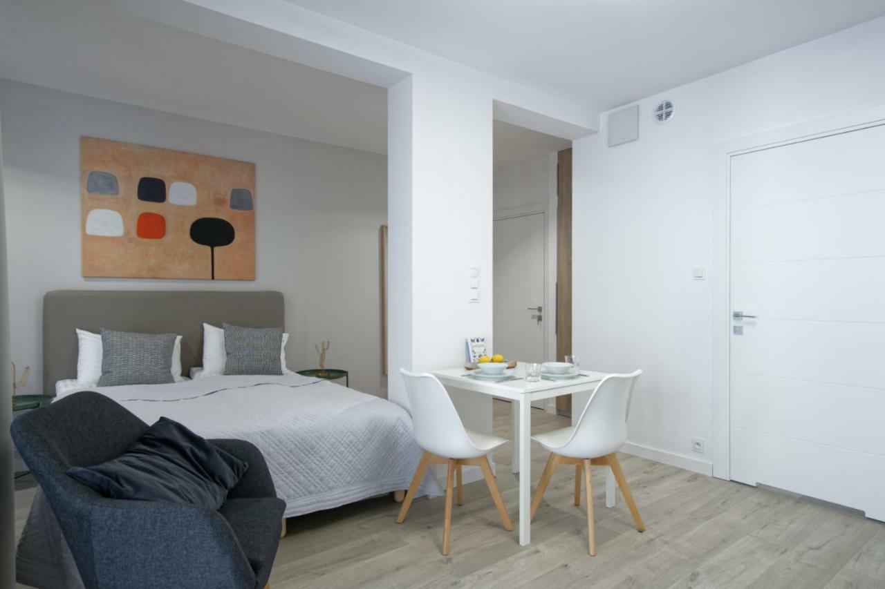 Apple Green Apartments 포즈난 외부 사진
